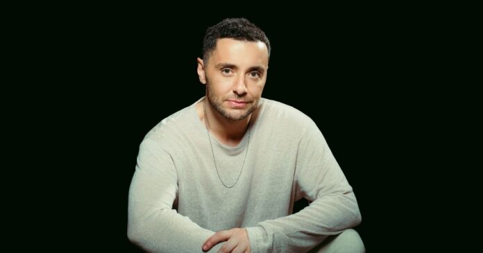 Özay Bakır'dan Duygusal Yansımalar: Yeni Single 'Döngü' Müzikseverlerle Buluştu